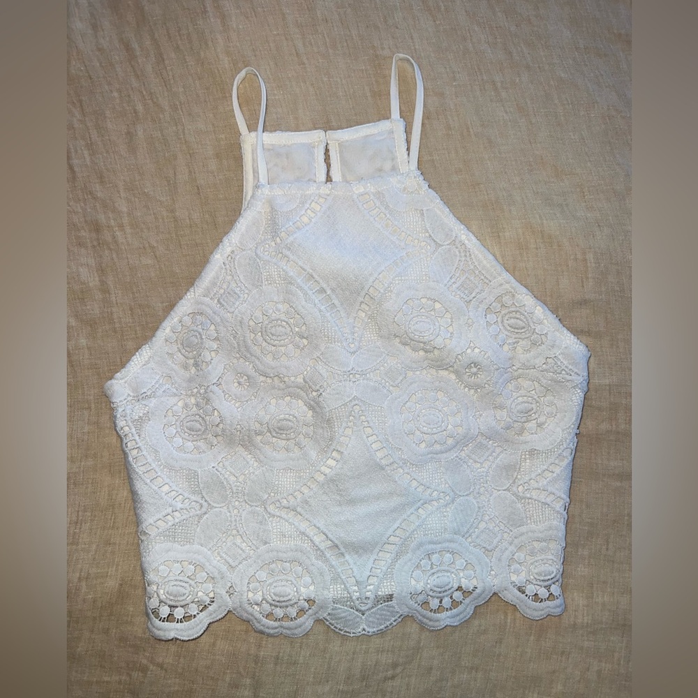 NWOT - Abercrombie & Fitch - white lace crop top - XS